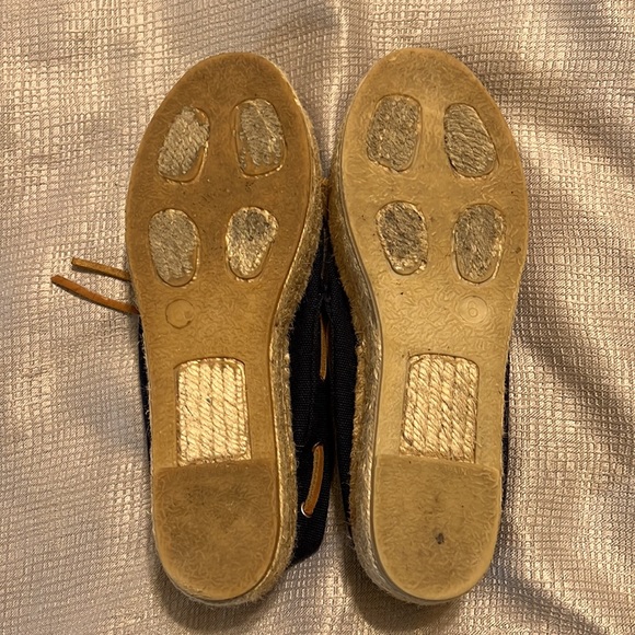 Tory Burch sz 6 preowned - Picture 3 of 5